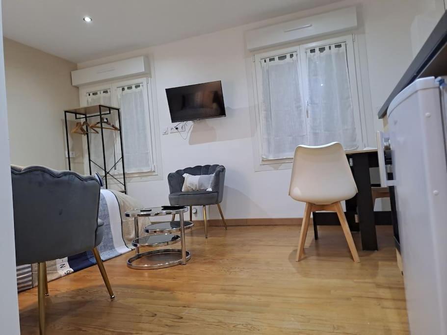 24H Course/Moto/ Oasis / Antares Apartment Льо Ман Екстериор снимка