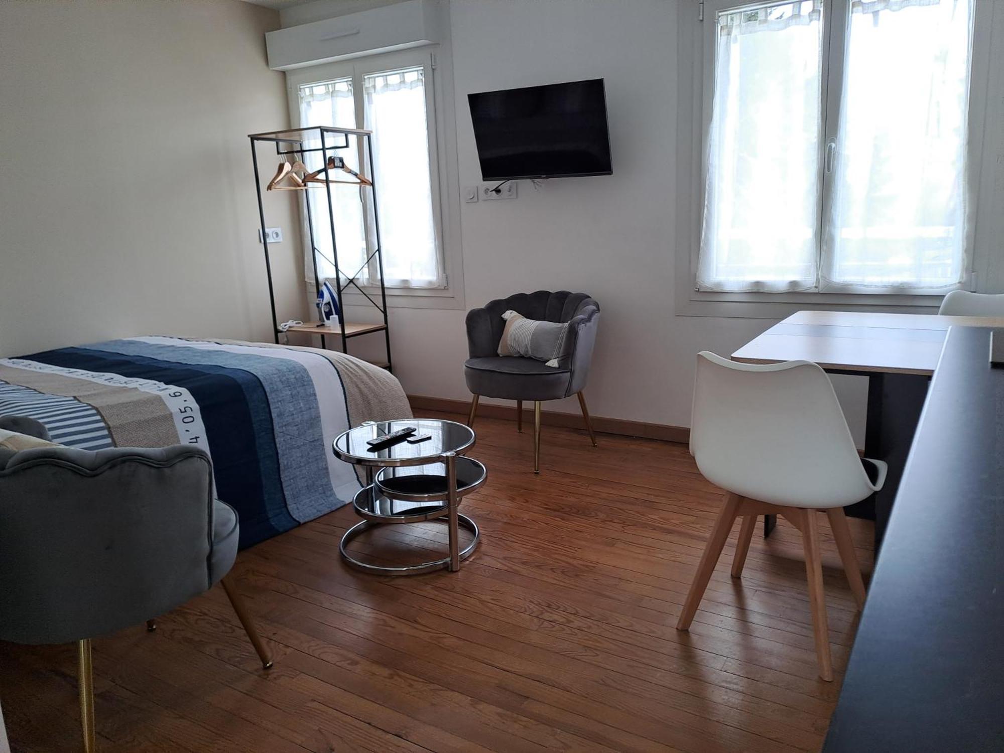 24H Course/Moto/ Oasis / Antares Apartment Льо Ман Екстериор снимка